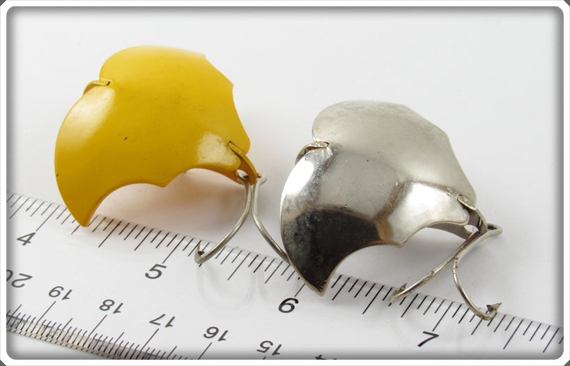 Vintage Vibra Sonic Yellow & Chrome Baby Bat Lure Pair For Sale