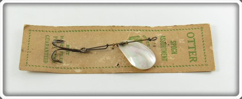 Vintage Otter Brand Mother Of Pearl Spinner On Card